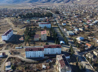 Prezident İlham Əliyev Ağdərə şəhərinin Baş planı ilə tanış olub