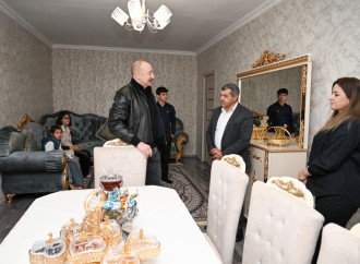 Prezident İlham Əliyev Ağdərə rayonunun Aşağı Oratağ kəndində görülmüş işlərlə tanış olub
