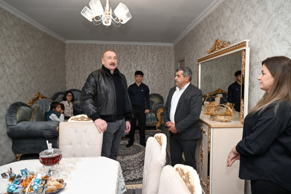 Prezident İlham Əliyev Ağdərə rayonunun Aşağı Oratağ kəndində görülmüş işlərlə tanış olub
