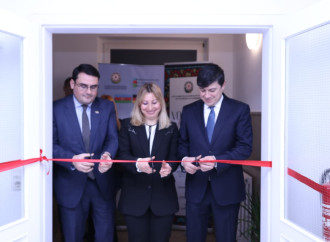 Xaricdə daha bir Azərbaycan Evi və həftəsonu məktəbi açılıb