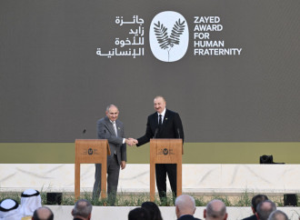 Prezident İlham Əliyevə Əbu-Dabidə “Zayed İnsan Qardaşlığı Mükafatı” təqdim olunub