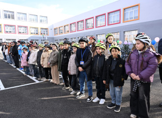 Heydər Əliyev Fondunun vitse-prezidenti Leyla Əliyeva və Alena Əliyeva Gəncədə STEAM mərkəzində və 37 nömrəli tam orta məktəbdə olublar