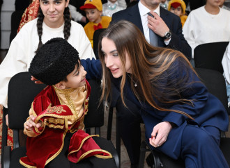 Heydər Əliyev Fondunun vitse-prezidenti Leyla Əliyeva və Alena Əliyeva Gəncədə uşaq evində olublar