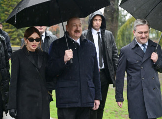 Prezident İlham Əliyev Belqradda Ümummilli Lider Heydər Əliyevin və görkəmli serb yazıçısı Milorad Paviçin abidələrini ziyarət edib (FOTO/VİDEO)