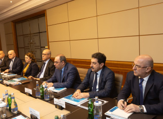 Maliyyə naziri Sahil Babayev İctimai şura üzvləri ilə görüşüb