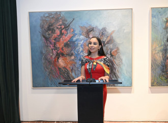 Heydər Əliyev Fondunun vitse-prezidenti Leyla Əliyeva və Bakı Media Mərkəzinin rəhbəri Arzu Əliyeva Tiranada MAMA “Ana təbiət” beynəlxalq incəsənət sərgisinin açılışında iştirak ediblər