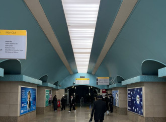 Metronun Qırmızı xəttində texniki nasazlıq baş verib