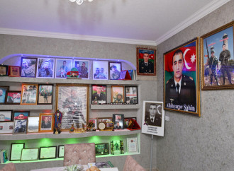 Heydər Əliyev Fondunun vitse-prezidenti Leyla Əliyeva Vətən Müharibəsi Qəhrəmanı Şahin Allahyarovun ailəsini ziyarət edib