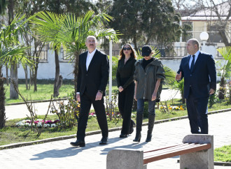 Prezident İlham Əliyev və Birinci xanım Mehriban Əliyeva Xocavənd şəhər və Xocavənd kənd sakinləri ilə görüşüblər