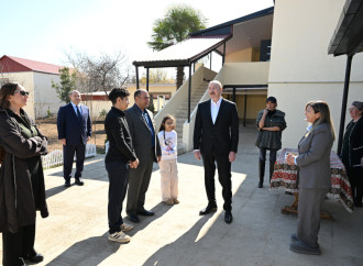 Prezident İlham Əliyev və Birinci xanım Mehriban Əliyeva Xocavənd şəhərində görülmüş işlərlə tanış olub, şəhər və kənd sakinləri ilə görüşüblər