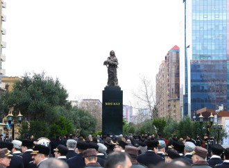İqtisadiyyat Nazirliyinin rəhbərliyi Xocalı soyqırımı abidəsini ziyarət edib