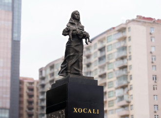 Əmək və Əhalinin Sosial Müdafiəsi Nazirliyinin kollektivi “Ana harayı” abidəsini ziyarət edib