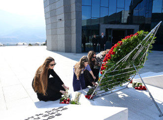 Prezident İlham Əliyev və Birinci xanım Mehriban Əliyeva Xocalı Soyqırımı Memorialının açılışında iştirak ediblər