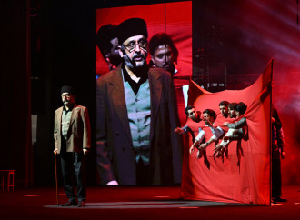 Leyla Əliyeva Heydər Əliyev Sarayında “Yalnız mədəniyyət” adlı musiqili tamaşada iştirak edib