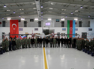 Azərbaycanda Bayraktar TB2 üzrə mütəxəssislərin ilk buraxılış mərasimi keçirilib