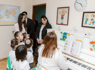 Heydər Əliyev Fondunun vitse-prezidenti Leyla Əliyeva Bakı Xoreoqrafiya Akademiyasının qonağı olub