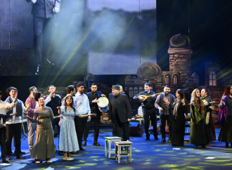 Leyla Əliyeva Heydər Əliyev Sarayında “Yalnız mədəniyyət” adlı musiqili tamaşada iştirak edib