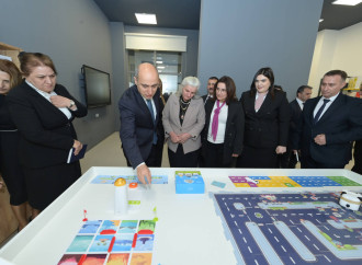 Emin Əmrullayev Ağdamda işğaldan azad olunmuş ərazilərdə çalışan müəllimlərlə görüşüb