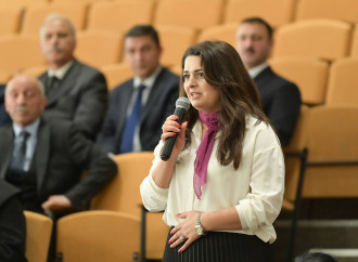 Emin Əmrullayev Ağdamda işğaldan azad olunmuş ərazilərdə çalışan müəllimlərlə görüşüb