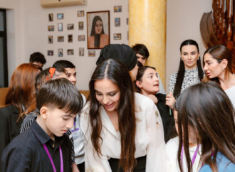 Leyla Əliyeva, Arzu Əliyeva və Alena Əliyeva “Yaşama Dəstək” Mərkəzində olublar