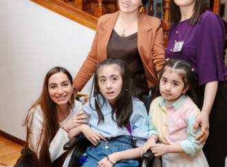 Leyla Əliyeva, Arzu Əliyeva və Alena Əliyeva “Yaşama Dəstək” Mərkəzində olublar