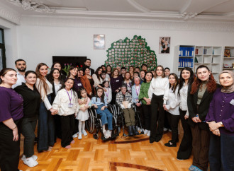 Leyla Əliyeva, Arzu Əliyeva və Alena Əliyeva “Yaşama Dəstək” Mərkəzində olublar