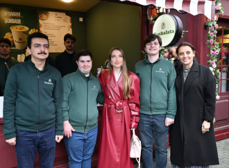 Alena Əliyeva Novruz yarmarkasını ziyarət edib