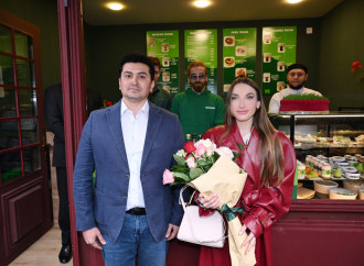 Alena Əliyeva Novruz yarmarkasını ziyarət edib