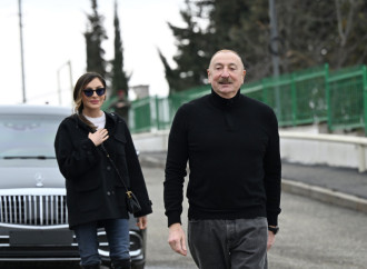 Prezident İlham Əliyev və Birinci xanım Mehriban Əliyeva Xanooba kənd sakinləri ilə səmimi söhbət etdi