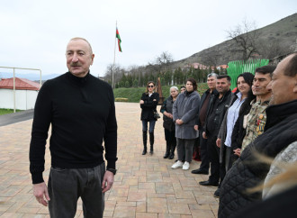 Prezident İlham Əliyev və Birinci xanım Mehriban Əliyeva Xanooba kənd sakinləri ilə səmimi söhbət etdi