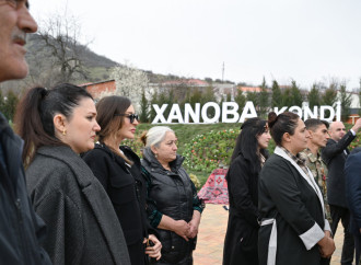 Prezident İlham Əliyev və Birinci xanım Mehriban Əliyeva Xanooba kənd sakinləri ilə səmimi söhbət etdi