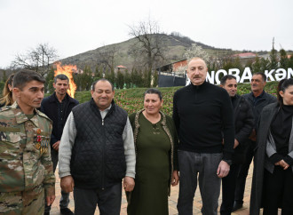 Prezident İlham Əliyev və Birinci xanım Mehriban Əliyeva Xanooba kənd sakinləri ilə səmimi söhbət etdi