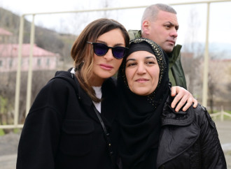 Prezident İlham Əliyev və Birinci xanım Mehriban Əliyeva Xanooba kənd sakinləri ilə səmimi söhbət etdi