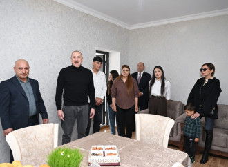 Prezident İlham Əliyev və Birinci xanım Mehriban Əliyeva Xocavəndin Xanoba kəndində fərdi evlərin və infrastrukturun bərpası sahəsində görülən işlərlə tanış olublar