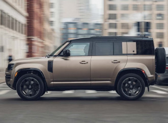 Land Rover Defender Octa sınaqdan keçirildi (FOTO)
