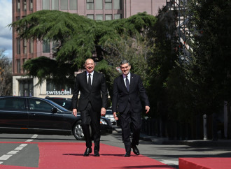 Prezident İlham Əliyevin Tbilisidə rəsmi qarşılanma mərasimi olub