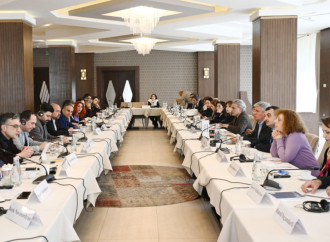 “Sülh Körpüsü” təşəbbüsü çərçivəsində Qəbələdə Azərbaycan və Ermənistan arasında keçirilən dəyirmi masa işini davam etdirib