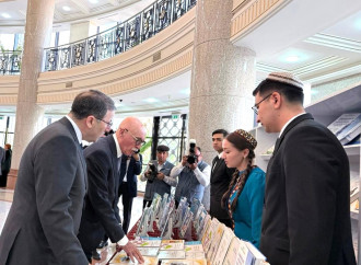 Firudin Qurbanov Aşqabadda beynəlxalq olimpiadanın açılışında iştirak edib