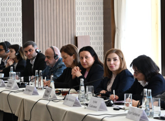 “Sülh Körpüsü” təşəbbüsü çərçivəsində Azərbaycan və Ermənistan vətəndaş cəmiyyətlərinin nümayəndələrinin iştirakı ilə Hikmət Hacıyevlə görüş baş tutub