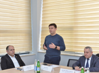 Tədqiqat Məktəbi layihəsinin açılışı keçirilib – gənc alimlər üçün beynəlxalq mentorluq proqramı start götürüb