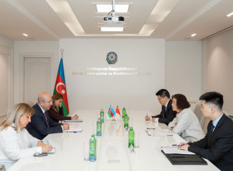 Anar Quliyev Çinin ölkəmizdəki səfiri ilə şəhərsalma məsələlərini müzakirə edib
