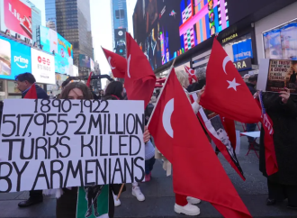 Nyu-Yorkda Türkiyə icması etiraz aksiyası keçirib