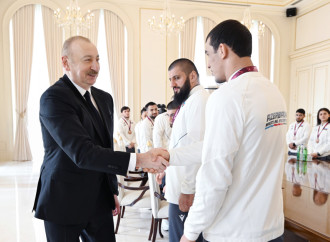 Prezident İlham Əliyev Avropa çempionatında komanda hesabında çempion olan güləşçiləri qəbul edib