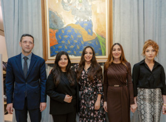 Leyla Əliyeva, Arzu Əliyeva və Alena Əliyeva “Art in Motion” sərgisini ziyarət ediblər