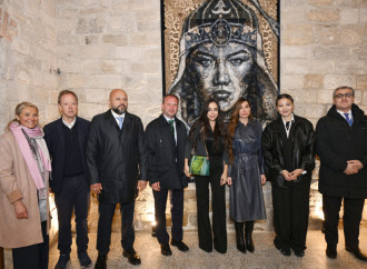 Leyla Əliyeva və Arzu Əliyeva Beynəlxalq Xalça Festivalını ziyarət ediblər