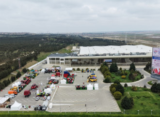 Prezident İlham Əliyev və Birinci xanım Mehriban Əliyeva 19-cu “Caspian Agro Week” və 31-ci “InterFood Azerbaijan” sərgiləri ilə tanış olublar