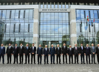 İİB nümayəndə heyəti Qarabağda bərpa və infrastruktur layihələri ilə tanış olub