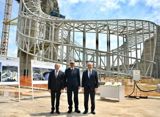 İİB nümayəndə heyəti Qarabağda bərpa və infrastruktur layihələri ilə tanış olub