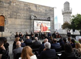 Əcəmi Naxçıvaninin “Azərbaycan Memarlıq İrsinin Dühası” kitabının təqdimatı keçirilib