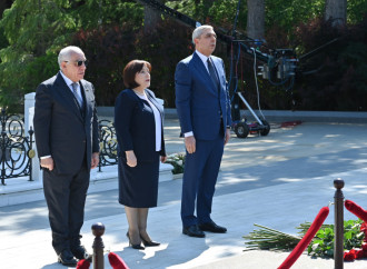 Dövlət və hökumət rəsmiləri Fəxri xiyabanda Ulu Öndərin xatirəsini anıblar